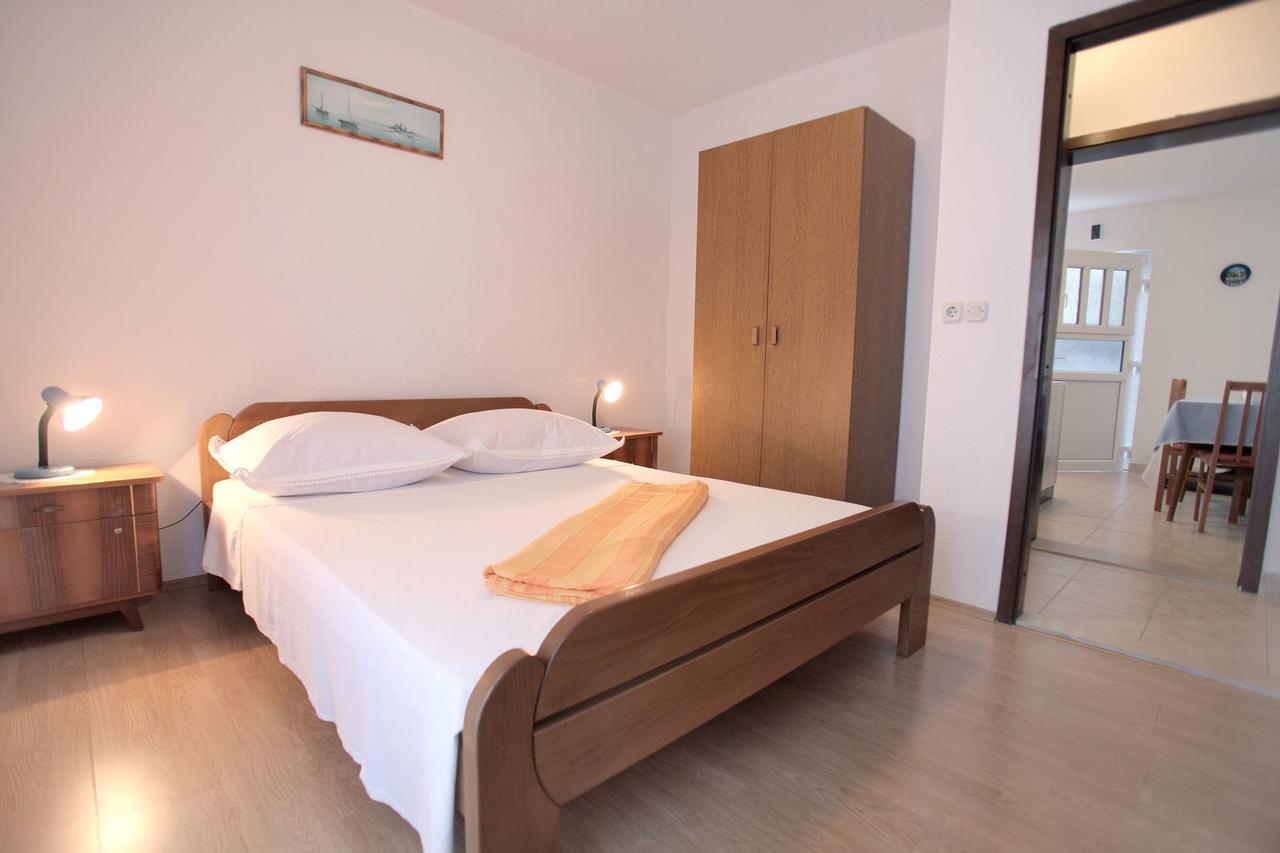 Apartments Iva Trogir Eksteriør bilde