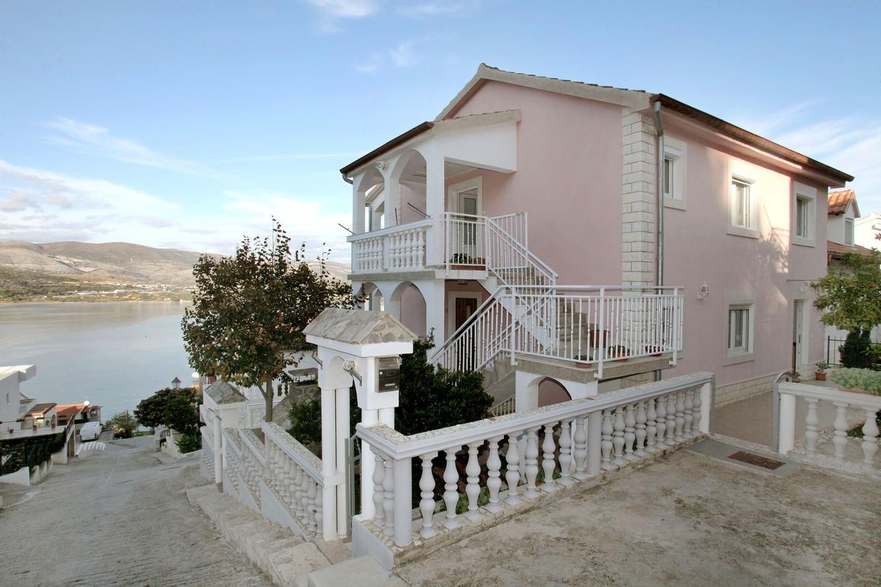 Apartments Iva Trogir Eksteriør bilde