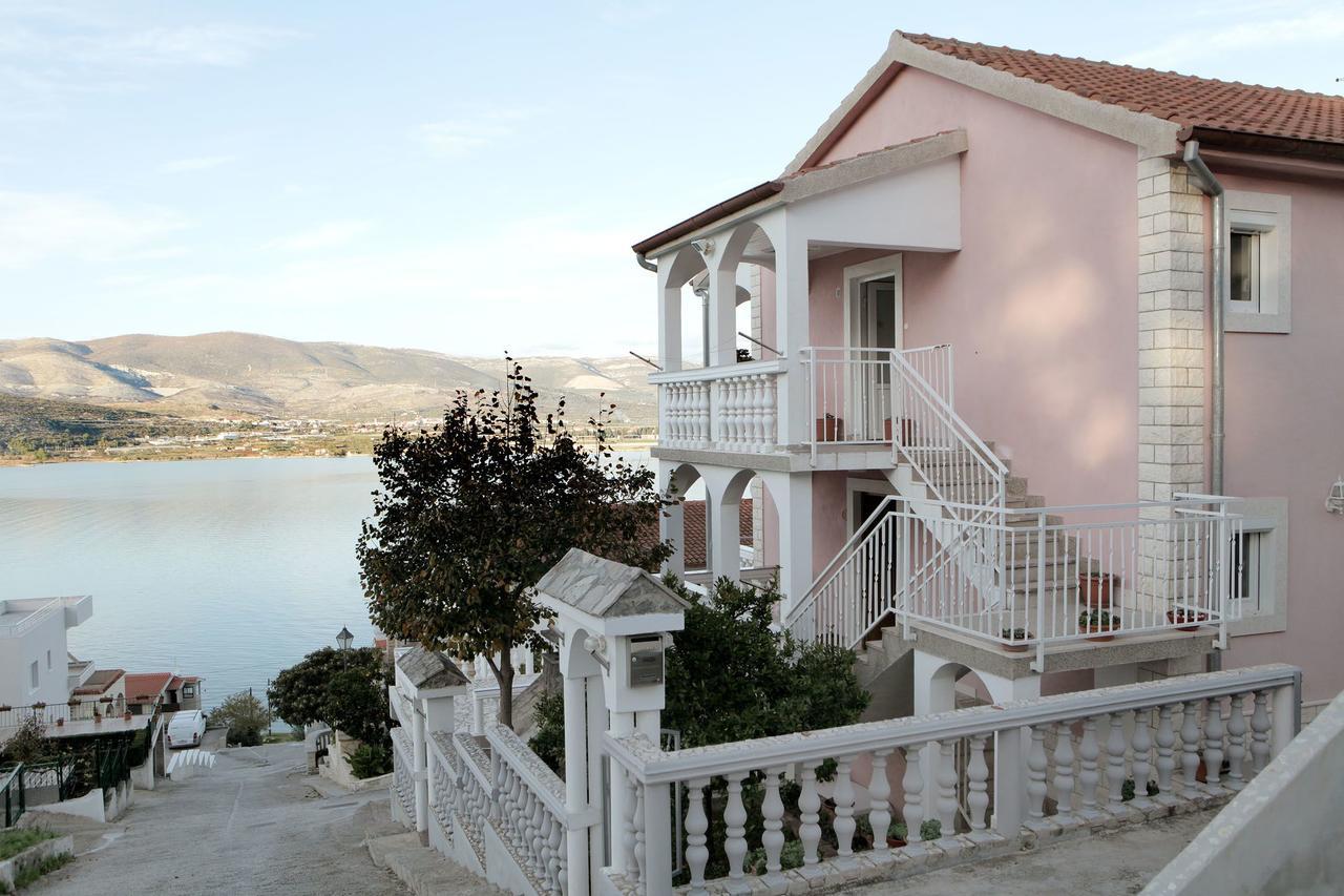 Apartments Iva Trogir Eksteriør bilde